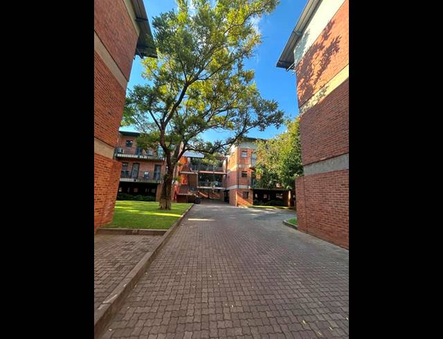 2 BEDROOM APARTMENT FOR SALE IN HATFIELD
